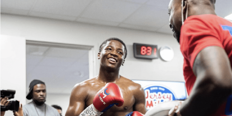 Pro Boxer vs. Amateur: Who's Really Better? | Hit N Move