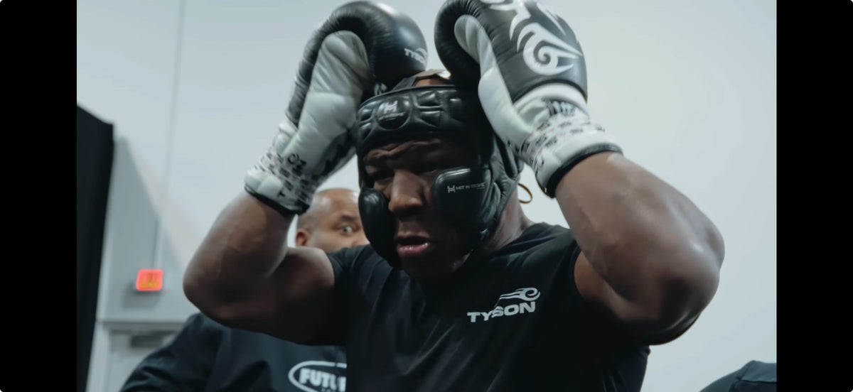 Why Do Pro Boxers Prefer Slim Boxing Headgear?